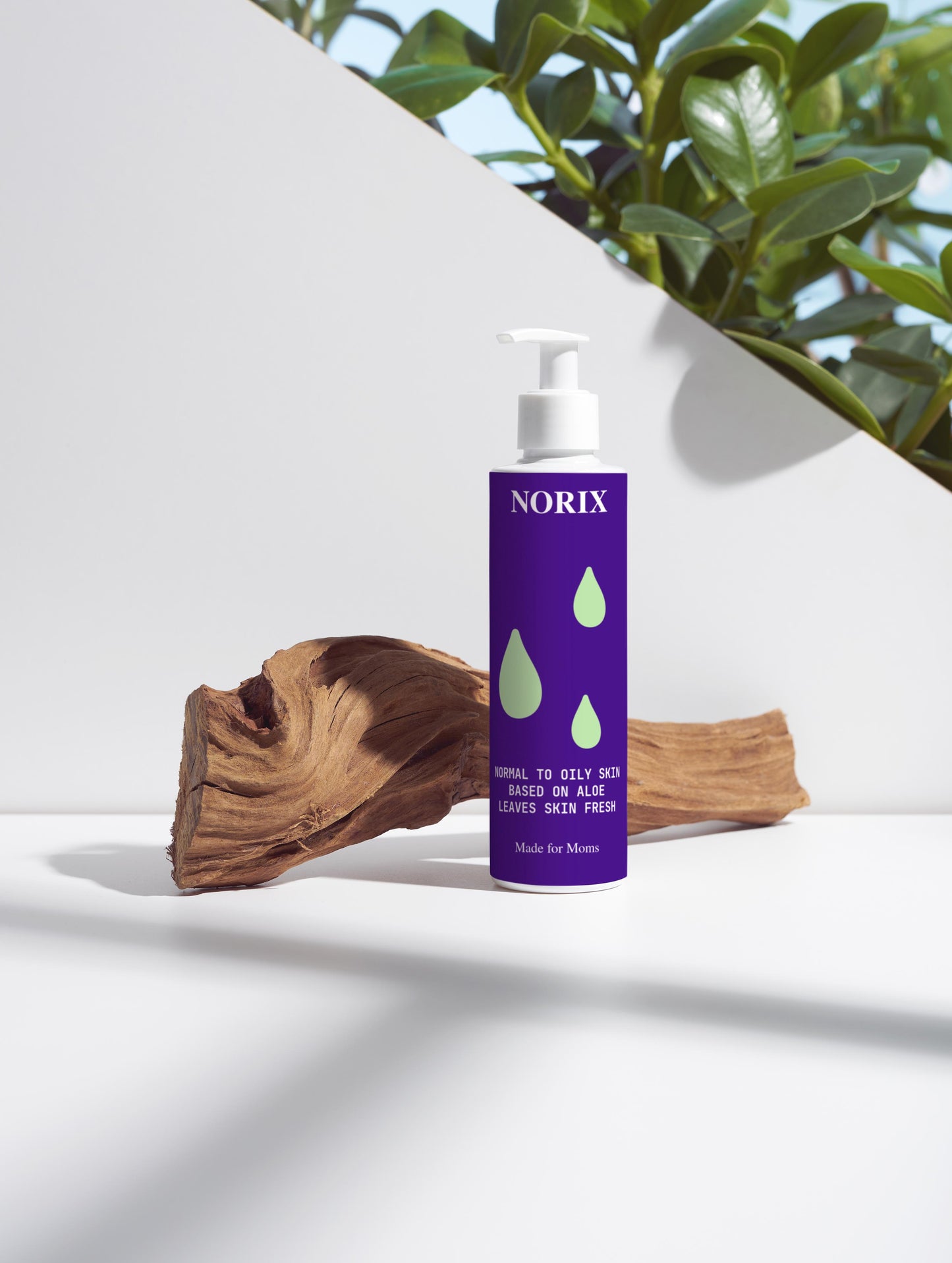 Gentle Cleansing Gel – Soothing Botanical Complex™
