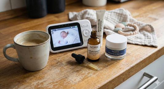 Das "Mombie" Überlebens-Kit: Warum du aussiehst, als hättest du seit 2020 nicht geschlafen (und die 3-Minuten-Lösung).